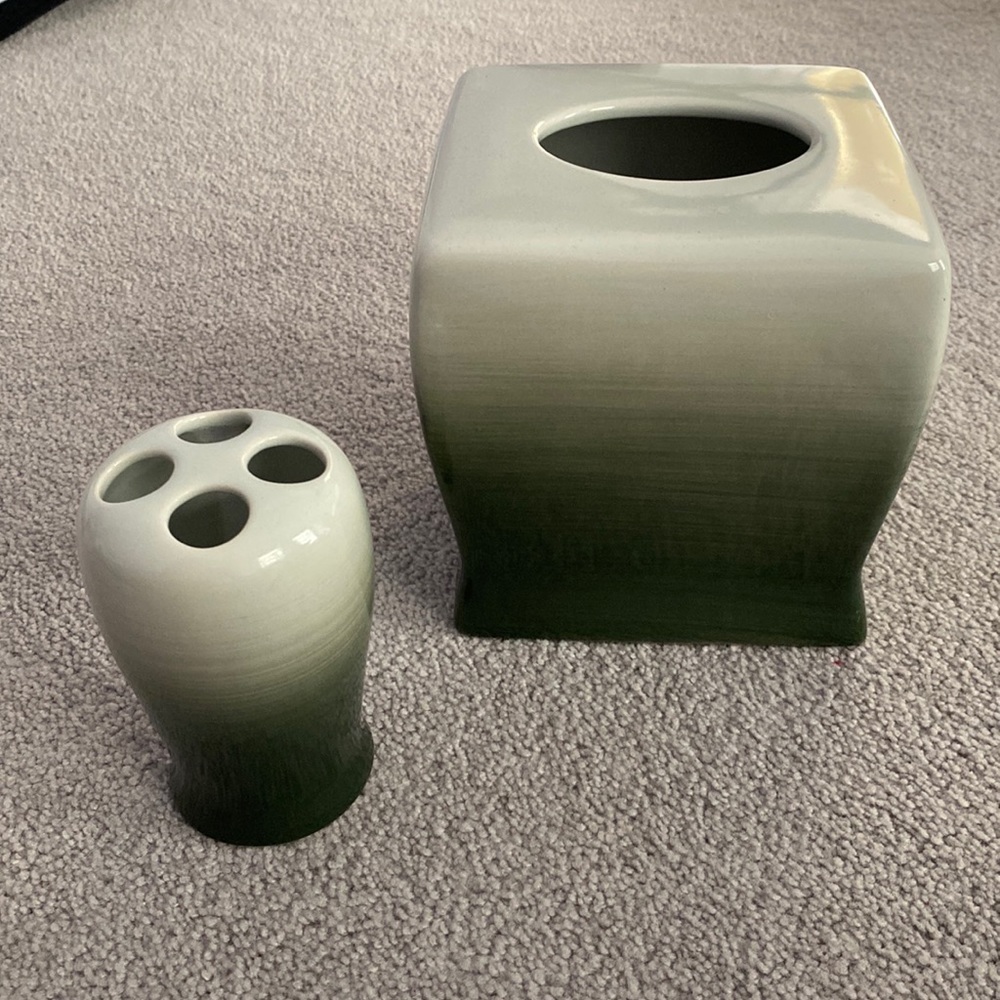 Bathroom set